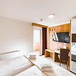 מלון דירות Sylpaulerhof 3*