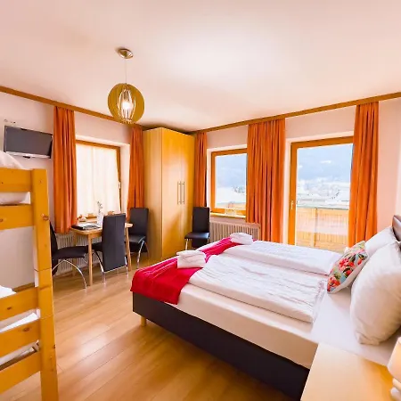 アパートホテル Sylpaulerhof 3*